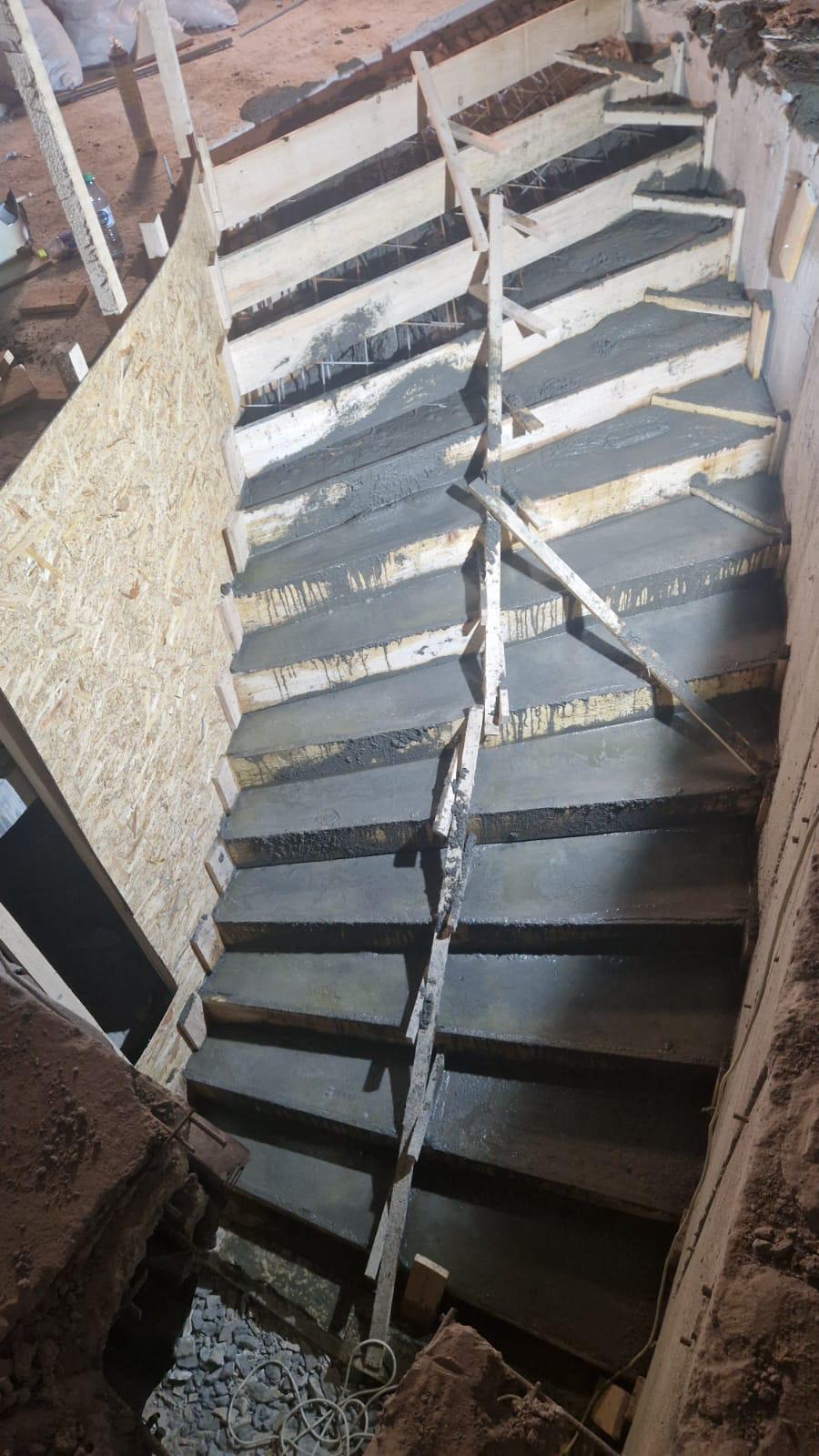 Scară evacuare beton armat turnată parcare -2 Globalworth City Office